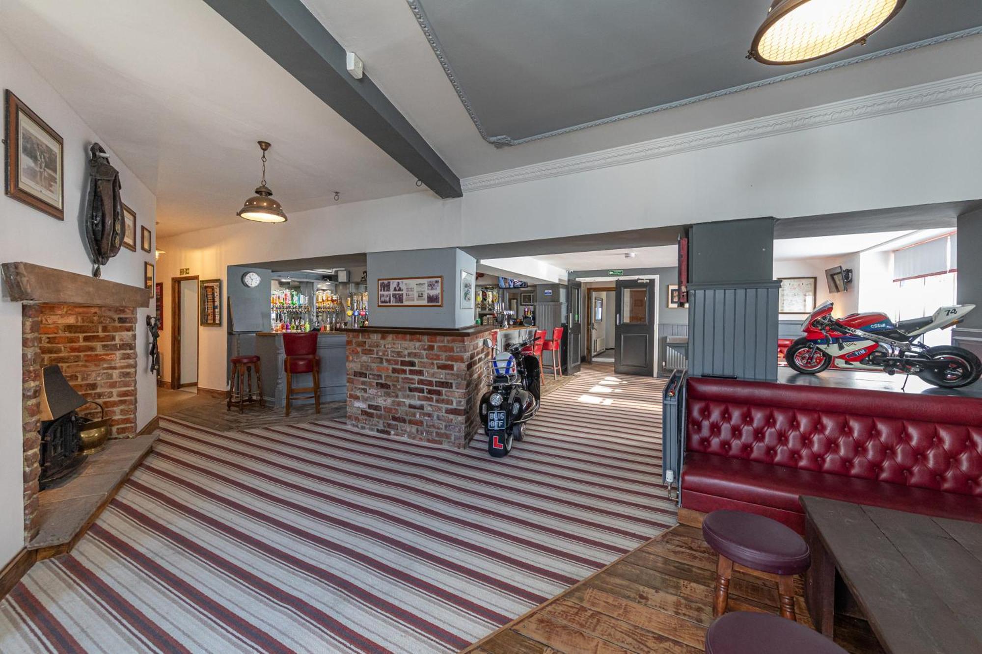 The Crossroads Inn Sacriston Exterior photo